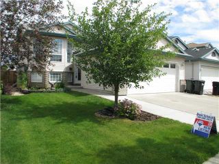 Photo 1: 382 Rainbow CR in SHERWOOD PARK: Zone 25 Residential Detached Single Family for sale (Strathcona)  : MLS®# E3231099
