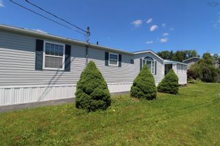 Photo 1: 10 Belmont Drive in Bridgewater: 405-Lunenburg County Residential for sale (South Shore)  : MLS®# 202217208