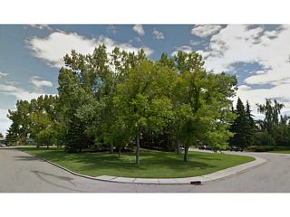 Photo 2: 13140 LAKE ACADIA Road SE in CALGARY: Lake Bonavista Residential Detached Single Family for sale (Calgary)  : MLS®# C3562677