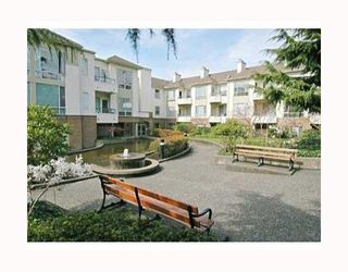 Photo 1: 209 6742 STATION HILL Court in Burnaby: South Slope Condo for sale in "WYNDHAM COURT" (Burnaby South)  : MLS®# V680898