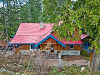 Photo 3: 3195 HEDDLE ROAD in Nelson: House for sale : MLS®# 2476244
