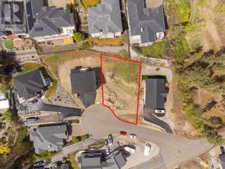 Photo 1: 6476 Renfrew Court in Peachland: Vacant Land for sale : MLS®# 10311347