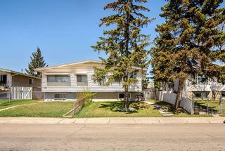 Photo 1: 408 60 Avenue NE in Calgary: Thorncliffe Semi Detached (Half Duplex) for sale : MLS®# A2046104