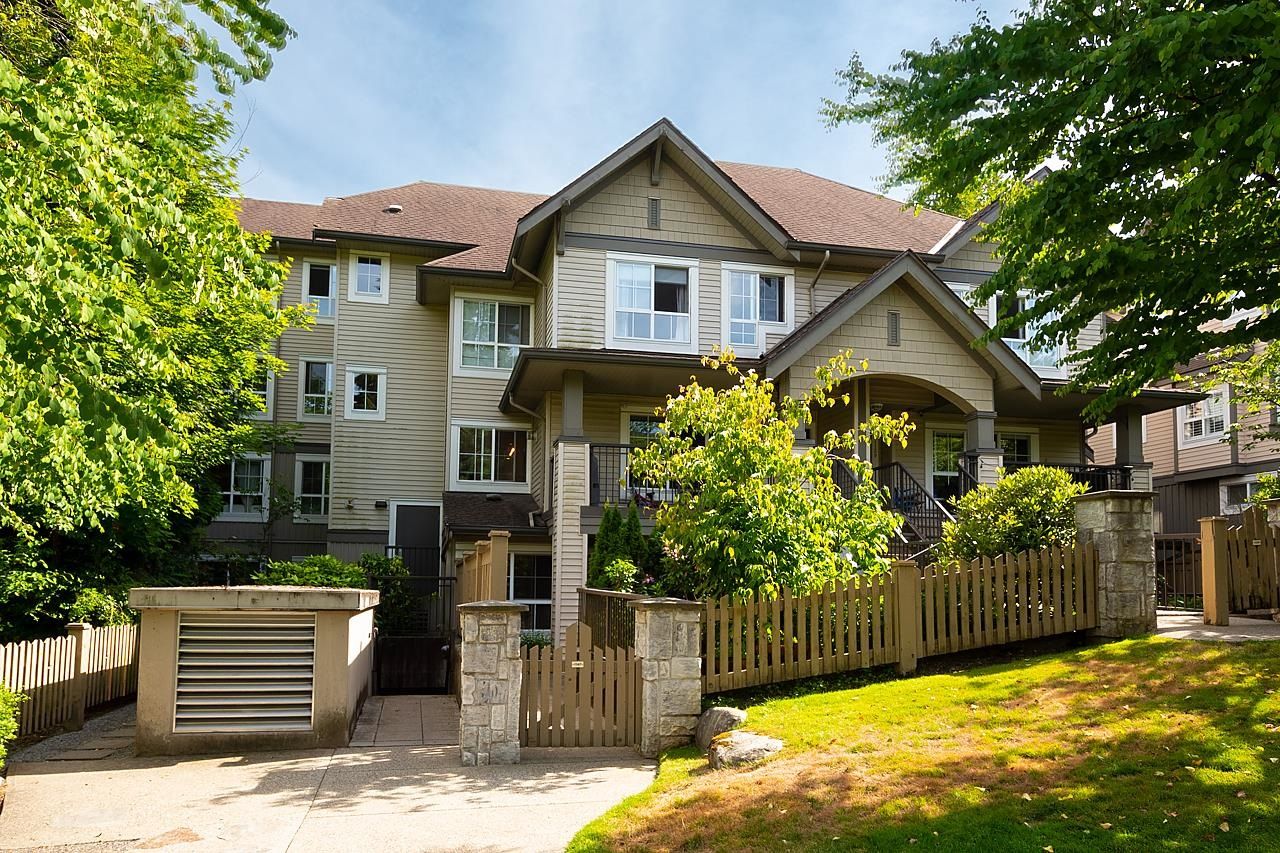 Main Photo: 1147 ROSS Road in North Vancouver: Lynn Valley Condo for sale in "HIGHGATE" : MLS®# R2788392