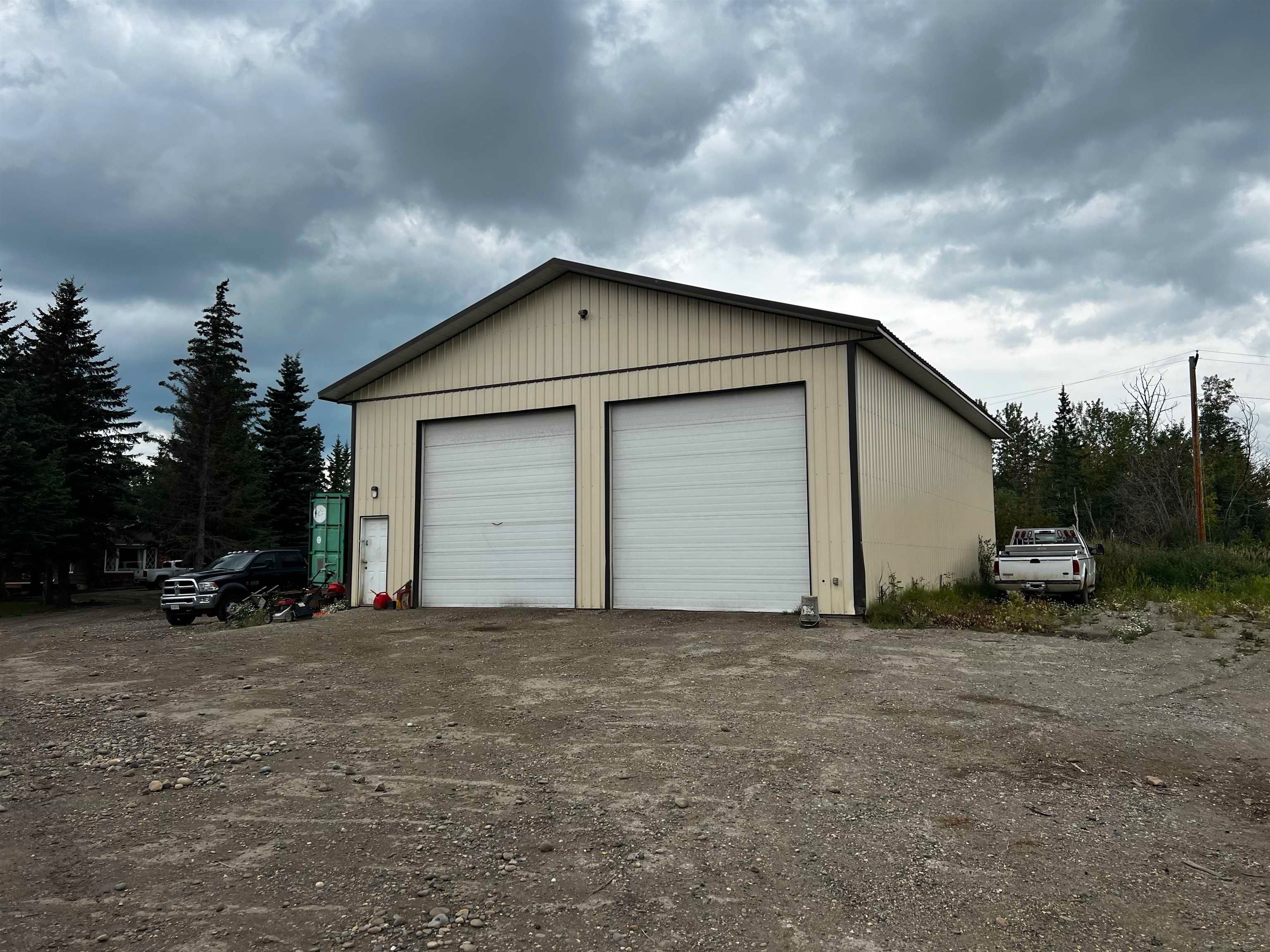 Main Photo: 10412 NORTHERN LIGHTS Drive in Fort St. John: Fort St. John - Rural W 100th Industrial for sale : MLS®# C8053200