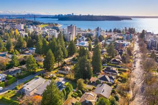 Photo 9: 960 17TH Street in West Vancouver: Ambleside House for sale : MLS®# R2633873