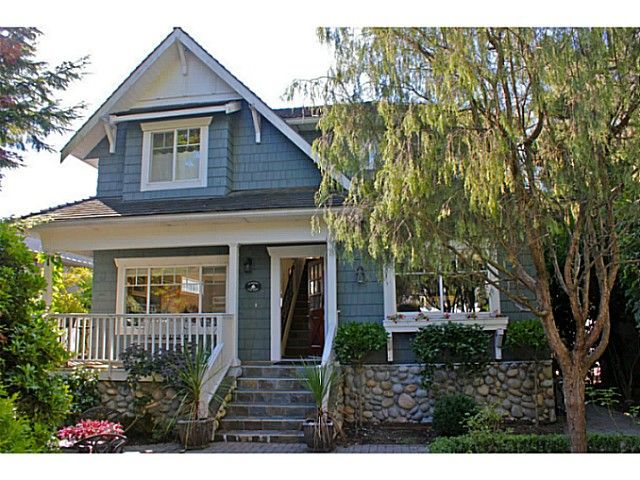Main Photo: 1373 20TH Street in West Vancouver: Ambleside House for sale : MLS®# V1030085
