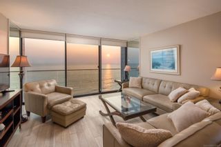 Photo 3: PACIFIC BEACH Condo for sale : 2 bedrooms : 4767 Ocean Blvd #1012 in San Diego