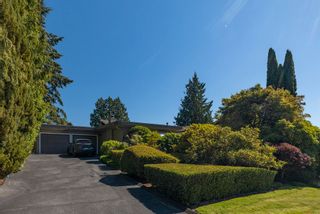 Photo 3: 4201 ROCKRIDGE Crescent in West Vancouver: Rockridge House for sale : MLS®# R2721205
