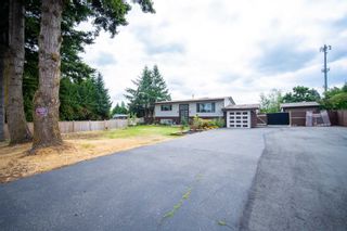 Photo 2: 26340 30A Avenue in Langley: Aldergrove Langley House for sale : MLS®# R2648488