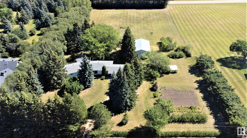 FEATURED LISTING: 107 52222 RGE RD 274 Rural Parkland County