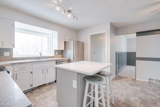 Photo 12: 3 Woodfield Drive SW in Calgary: Woodbine Detached for sale : MLS®# A1206895