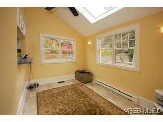 Photo 10: 1044 Redfern St in VICTORIA: Vi Fairfield East House for sale (Victoria)  : MLS®# 518219