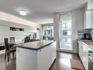 Photo 10: 302 3162 RIVERWALK Avenue in Vancouver: South Marine Condo for sale (Vancouver East)  : MLS®# R2699214