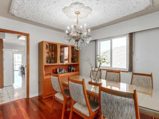 Photo 3: 5431 ARGYLE Street in Vancouver: Knight House for sale (Vancouver East)  : MLS®# R2401912