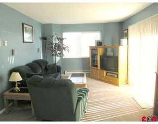 Photo 3: 207 8934 MARY ST in Chilliwack: Chilliwack  W Young-Well Condo for sale in "PATRICIA PLACE" : MLS®# H2603249