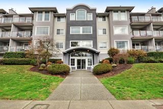 Photo 1: 201 33599 2ND Avenue in Mission: Mission BC Condo for sale in "STAVE LAKE LANDING" : MLS®# R2642531