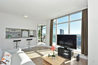 Photo 5: 2409 438 SEYMOUR Street in Vancouver: Downtown VW Condo for sale in "CONFERENCE PLAZA" (Vancouver West)  : MLS®# R2003999