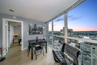 Photo 9: 1502 907 BEACH Avenue in Vancouver: Yaletown Condo for sale in "CORAL COURT" (Vancouver West)  : MLS®# R2457774