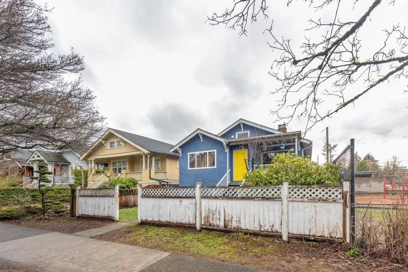 FEATURED LISTING: 2890 6TH Avenue West Vancouver