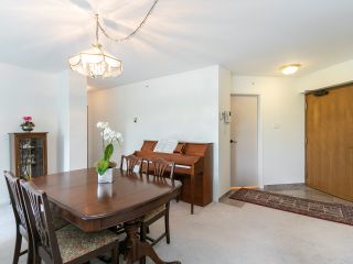Photo 7: 202 2108 W 38TH Avenue in Vancouver: Kerrisdale Condo for sale in "The Wilshire" (Vancouver West)  : MLS®# R2282081