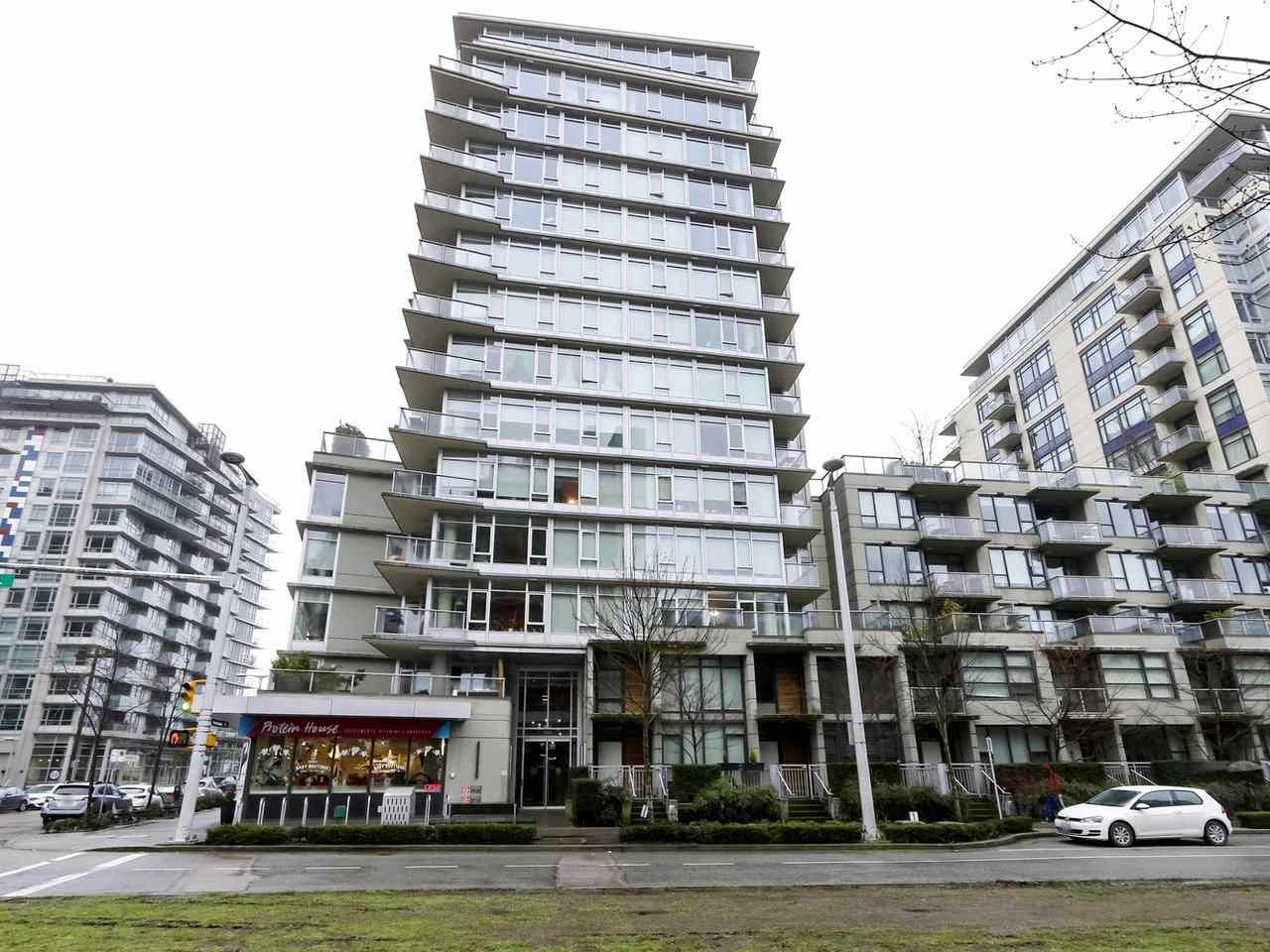 Main Photo: 554 108 W 1ST Avenue in Vancouver: False Creek Condo for sale in "OLYMPIC VILLAGE" (Vancouver West)  : MLS®# R2437073