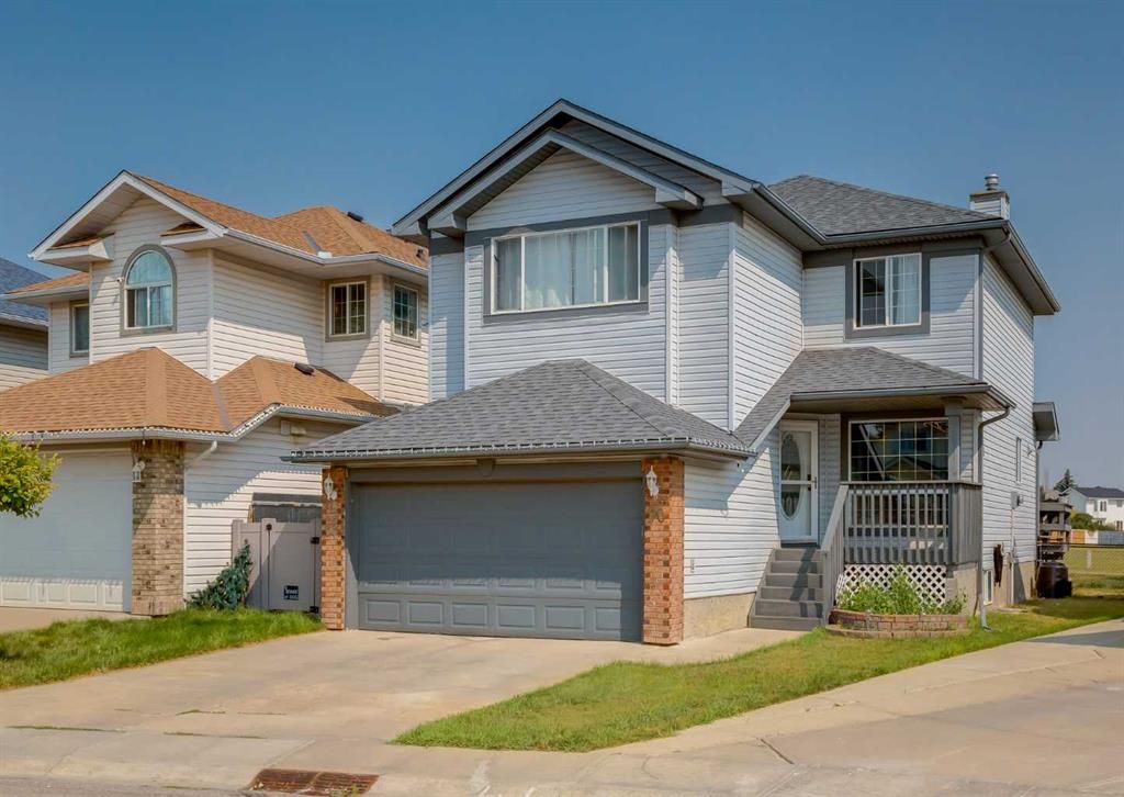 Main Photo: 60 Coventry Circle NE in Calgary: Coventry Hills Detached for sale : MLS®# A2074228