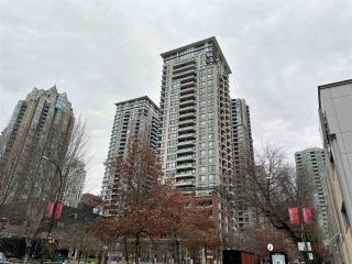 Photo 1: 1204 977 MAINLAND Street in Vancouver: Yaletown Condo for sale in "YALETOWN PARK 3" (Vancouver West)  : MLS®# R2432515