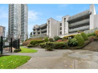 Photo 1: 402 4941 LOUGHEED Highway in Burnaby: Brentwood Park Condo for sale in "DOUGLAS VIEW" (Burnaby North)  : MLS®# R2520254