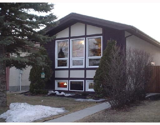 Main Photo: 103 CEDARGROVE Crescent in WINNIPEG: Transcona Residential for sale (North East Winnipeg)  : MLS®# 2805242