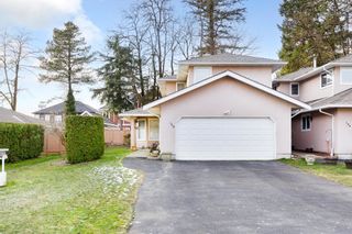 Photo 1: 138 15501 89A Avenue in Surrey: Fleetwood Tynehead Townhouse for sale : MLS®# R2841626