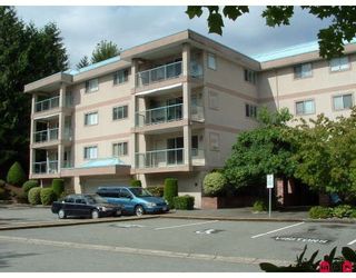 Photo 1: 204 33090 GEORGE FERGUSON WA Way in Abbotsford: Central Abbotsford Condo for sale in "Tiffany Place" : MLS®# F2918228