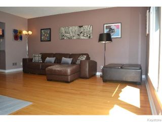Photo 4: 50 Hind Avenue in WINNIPEG: St James Residential for sale (West Winnipeg)  : MLS®# 1519306