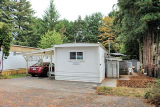 Photo 1: 26 6571 KING GEORGE Boulevard in Surrey: West Newton Manufactured Home for sale in "NEWTON MANUFACTURED HOME PARK" : MLS®# R2734890