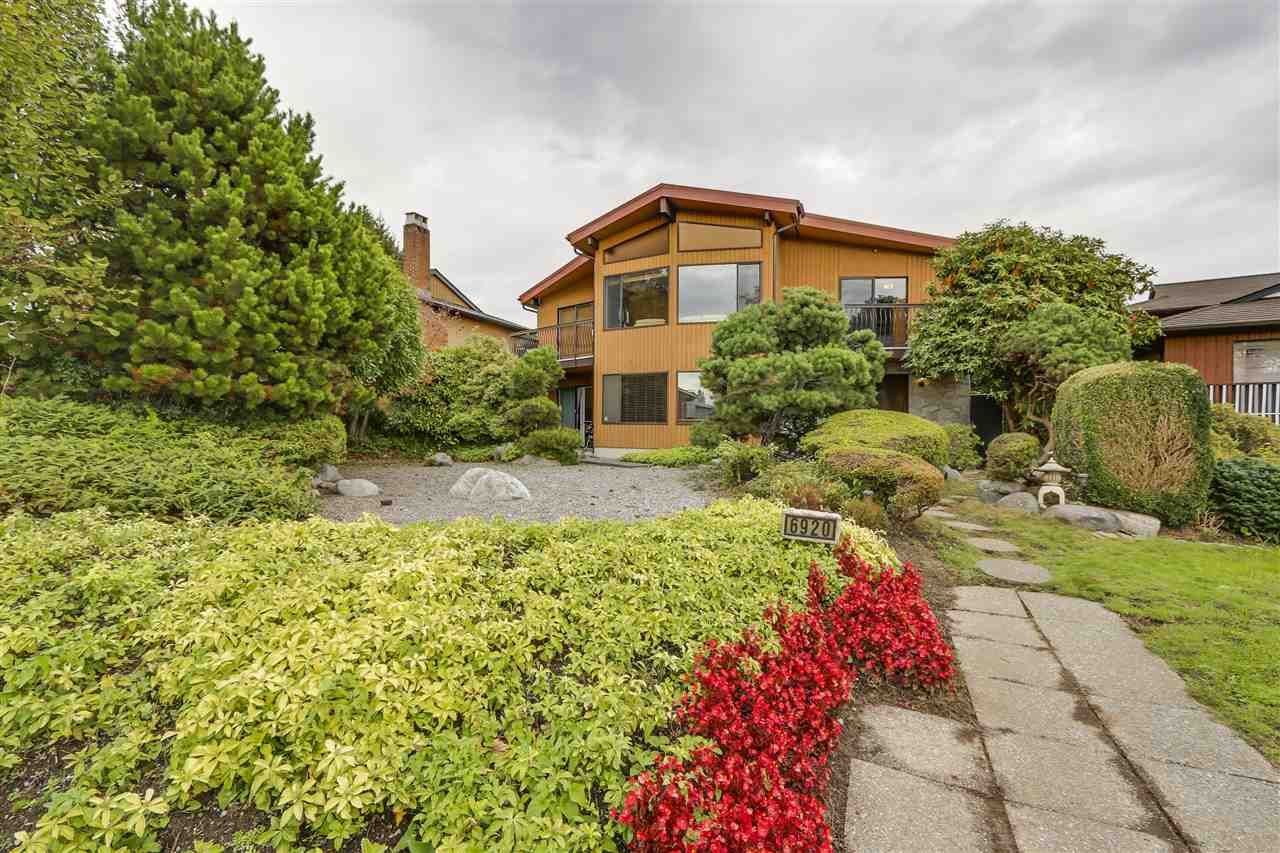 Photo 2: Photos: 6920 HYCREST Drive in Burnaby: Montecito House for sale (Burnaby North)  : MLS®# R2165155