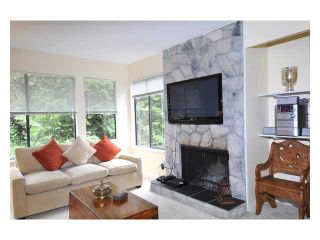 Photo 2: 4751 FERNGLEN Place in Burnaby: Greentree Village Townhouse for sale in "GREENTREE VILLAGE" (Burnaby South)  : MLS®# V884972