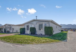 Main Photo: 19 45918 KNIGHT Road in Chilliwack: Sardis East Vedder Manufactured Home for sale in "COUNTRY PARK VILLAGE" (Sardis)  : MLS®# R2873109