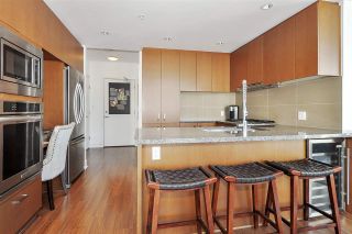 Photo 2: 2602 3008 GLEN Drive in Coquitlam: North Coquitlam Condo for sale in "MTwo" : MLS®# R2443792