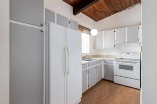 Photo 11: 9810 26 Street SW in Calgary: Oakridge Semi Detached (Half Duplex) for sale : MLS®# A2118348