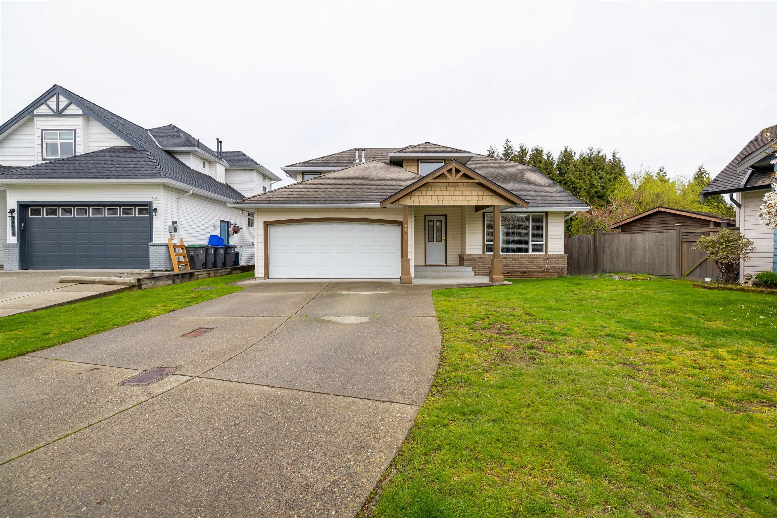 Main Photo: 18878 64A Avenue in Surrey: Cloverdale BC House for sale in "Chartwell" (Cloverdale)  : MLS®# R2771221