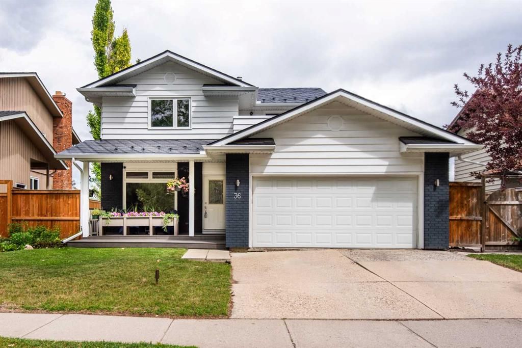 Main Photo: 36 Woodfield Road SW in Calgary: Woodbine Detached for sale : MLS®# A2063995