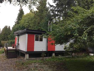 Photo 1: 1041 FAIRVIEW Road in Gibsons: Gibsons & Area House for sale (Sunshine Coast)  : MLS®# R2114189