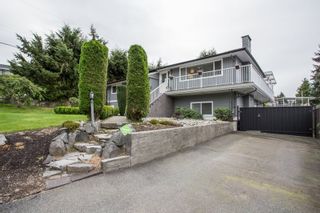 Photo 3: 936 STARDALE Avenue in Coquitlam: Coquitlam West House for sale : MLS®# R2504719