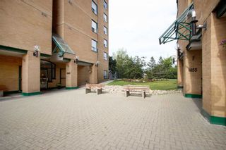 Photo 3: 605 1665 Pickering Parkway in Pickering: Village East Condo for sale : MLS®# E5714025