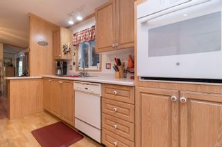 Photo 10: 31 7401 Central Saanich Rd in Central Saanich: CS Hawthorne Manufactured Home for sale : MLS®# 895801