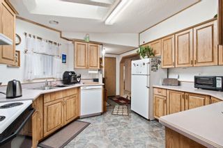 Photo 8: 113 4714 Muir Rd in Courtenay: CV Courtenay East Manufactured Home for sale (Comox Valley)  : MLS®# 892276