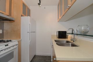 Photo 2: 706 1003 BURNABY Street in Vancouver: West End VW Condo for sale (Vancouver West)  : MLS®# V977698