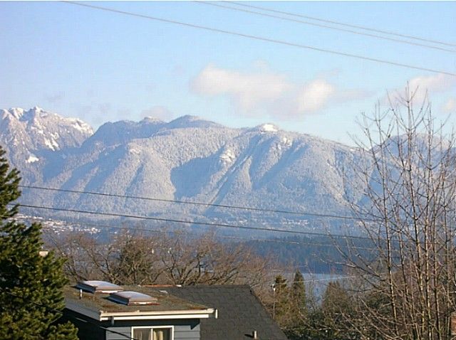Main Photo: 4153 W 13TH Avenue in Vancouver: Point Grey House for sale in "POINT GREY" (Vancouver West)  : MLS®# V1098359