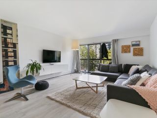 Photo 3: 306 1235 W 15TH Avenue in Vancouver: Fairview VW Condo for sale in "The Shaughnessy" (Vancouver West)  : MLS®# R2879275