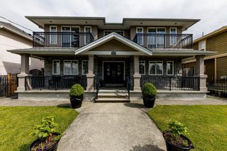 Photo 1: 232 W 24TH Street in North Vancouver: Central Lonsdale House for sale : MLS®# R2701070